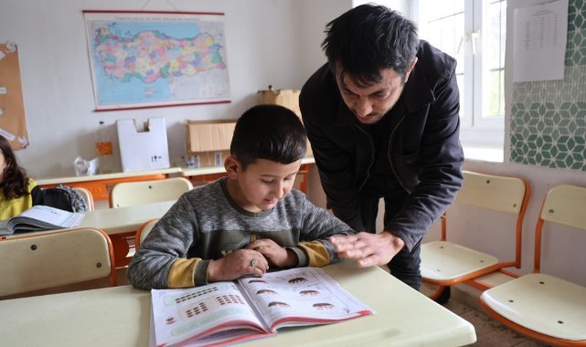 Küçük Sınıfta Büyük Sevgi: Öğretmenlerin Fedakarlığı