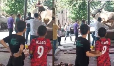 Kızgın Boğa Kasabı Saldırdı: O Anlar Kamerada!