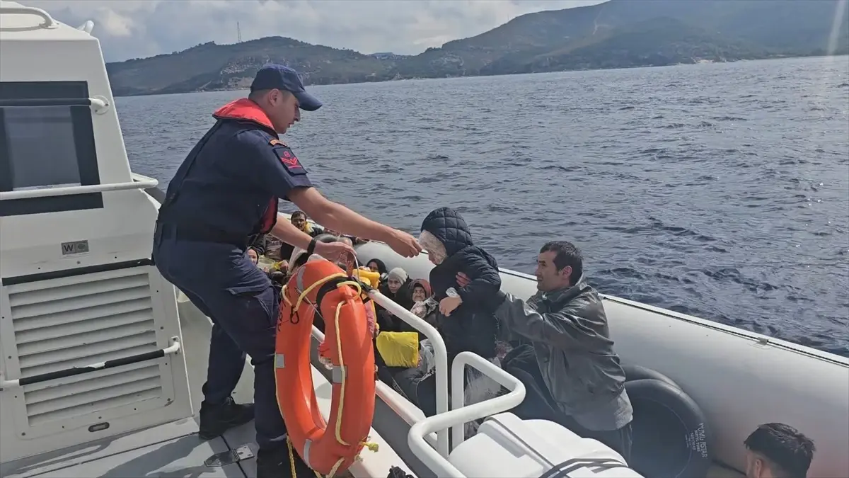 Ege Denizi’nde 148 Düzensiz Göçmen Kurtarıldı!