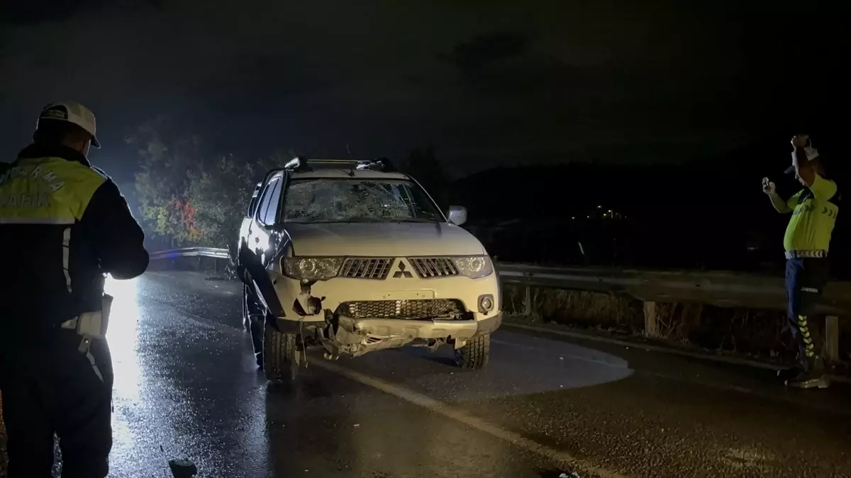 İzmir’de Feci Trafik Kazası: 2 Kişi Hayatını Kaybetti