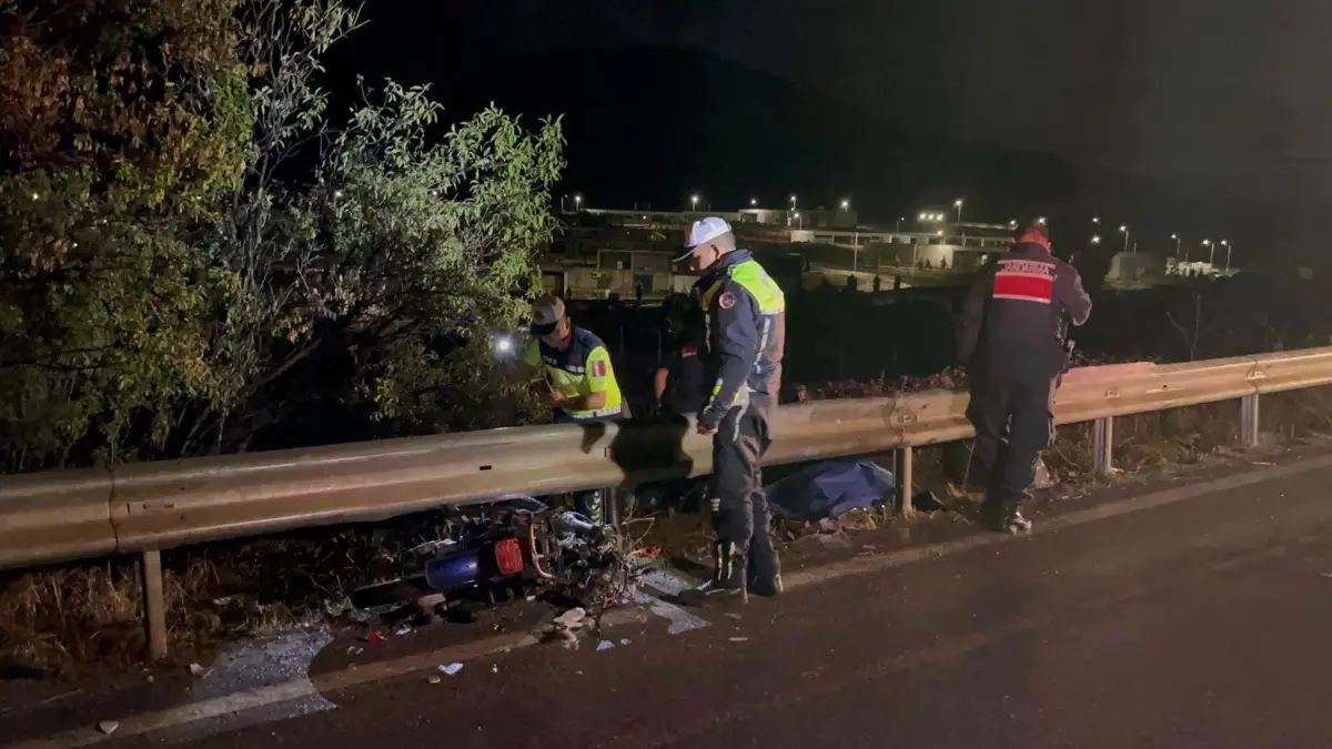 İzmir’de Elektrikli Bisiklet Kazası: İki Ölü