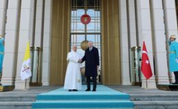 Erdoğan, Papa 14. Leo’yu Tarihi Törenle Ağırladı!