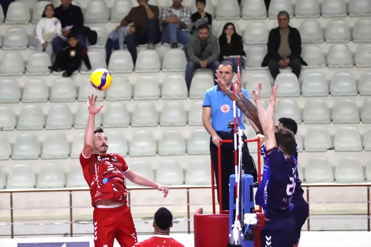 Altekma, Akkuş’u 3-0 ile geçerek kazandı!