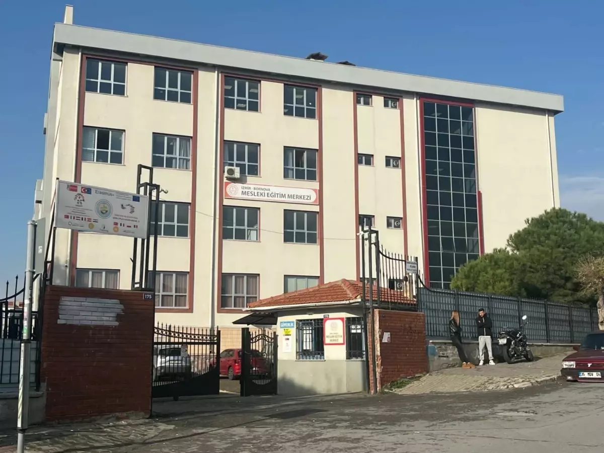 Öğretmene İnsan Ticareti Suçlaması Şok Etti!