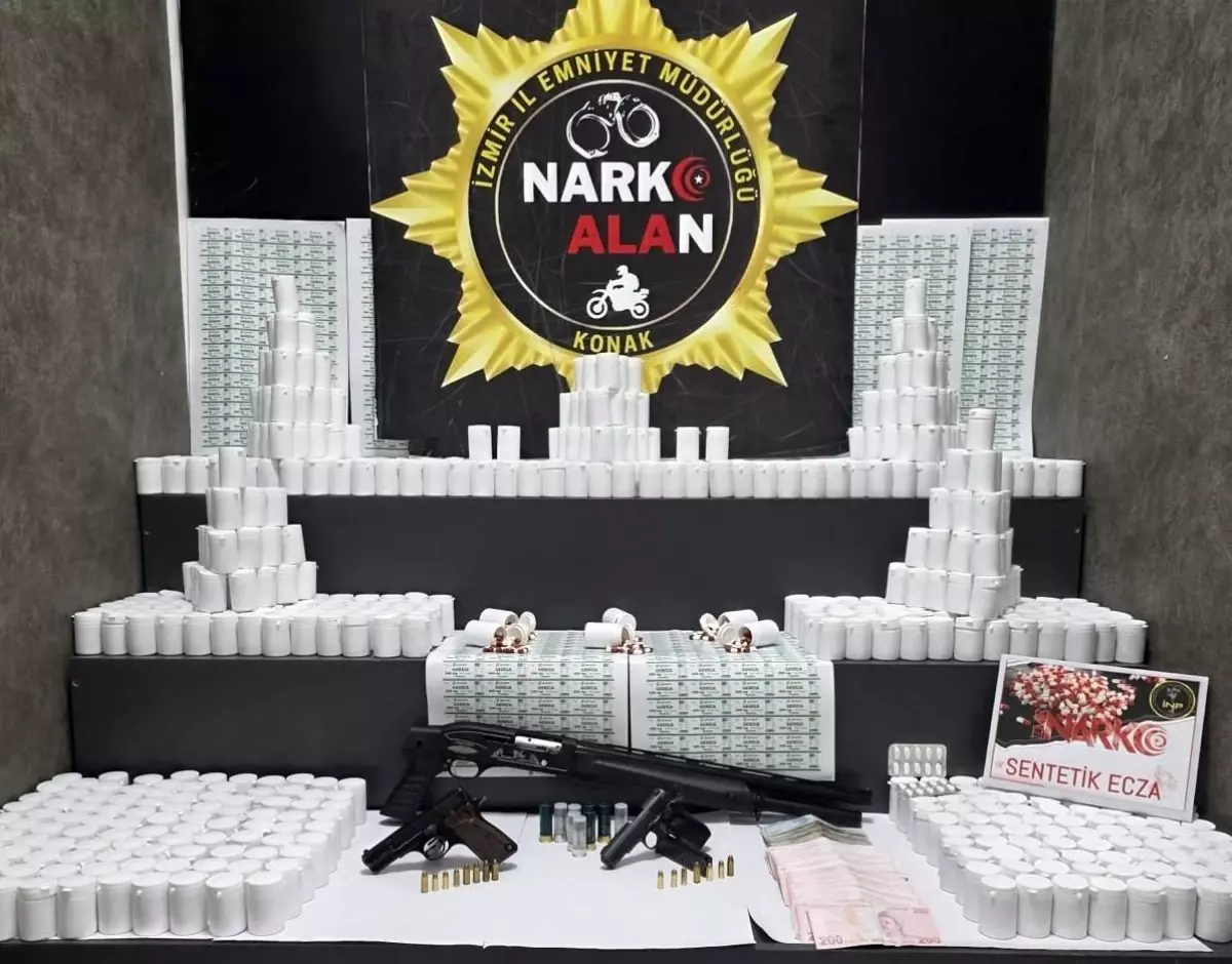 İzmir’de Uyuşturucu Operasyonunda 108 Bin Hap Ele Geçti!