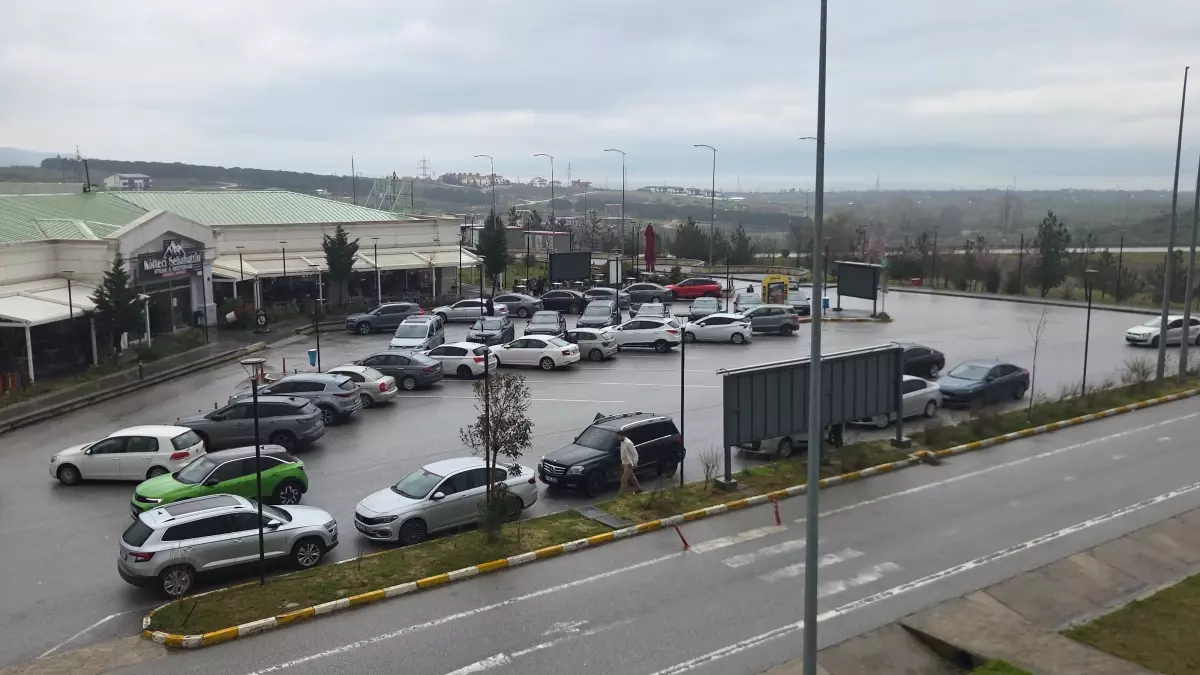 Bayram Sonrası Otoyolda Yoğun Trafik Başladı!