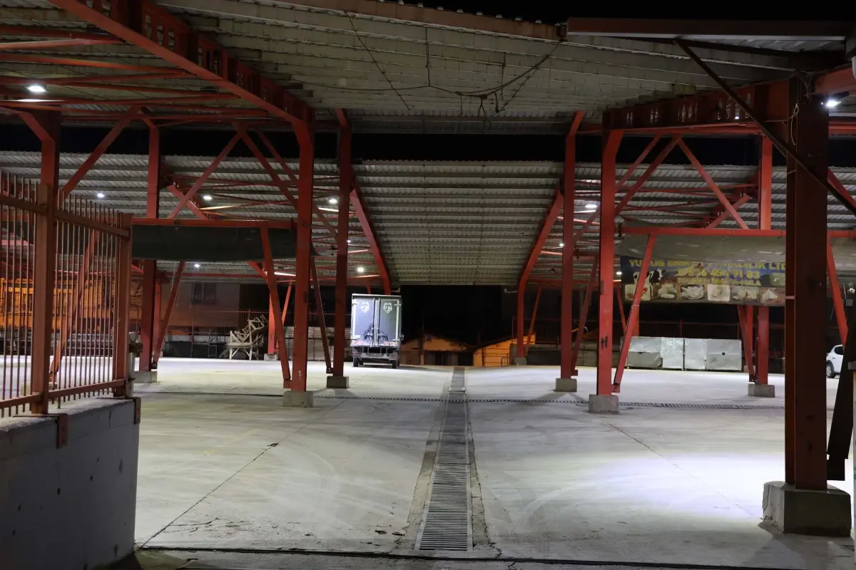 İzmir’de İftar Hazırlığında Bıçaklı Saldırı Şoku!