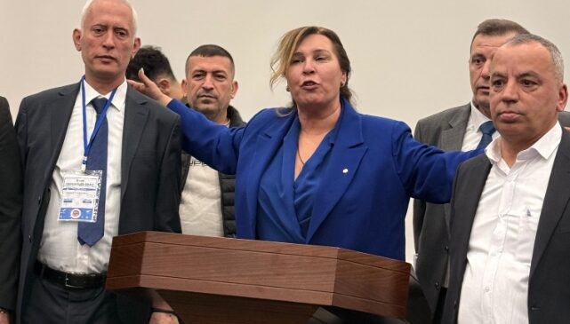 Kahveciler Odası’nda Seçim Gerilimi Sürdü!