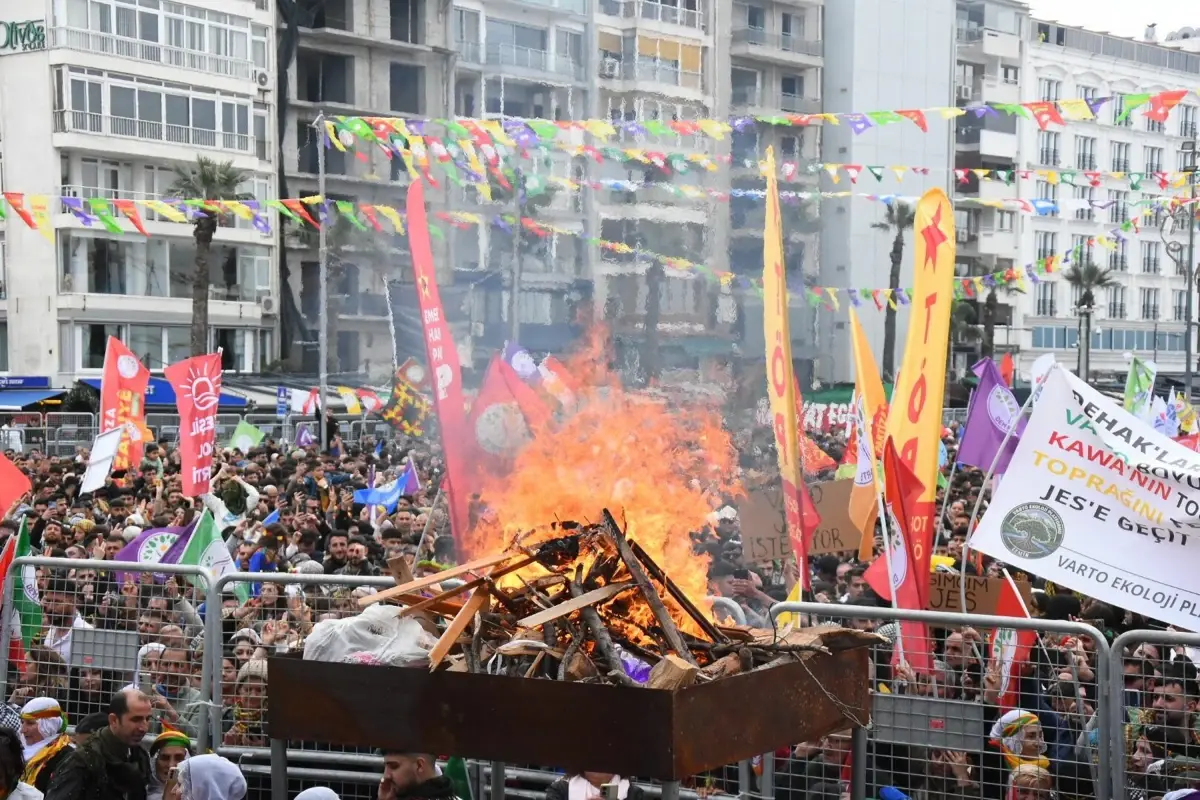 İzmir’de Nevruz Bayramı Coşkuyla Kutlandı!