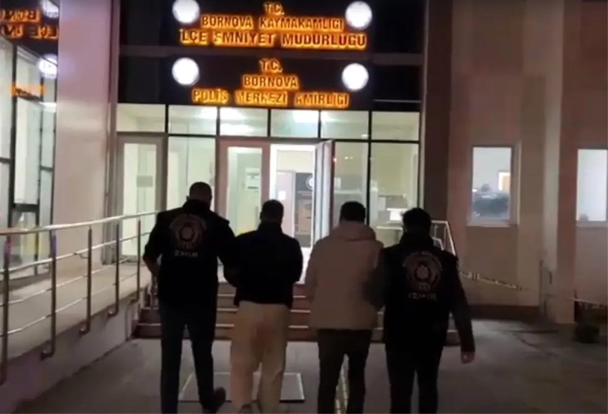 İzmir’de Polisi Taklit Eden 3 Şüpheli Yakalandı!