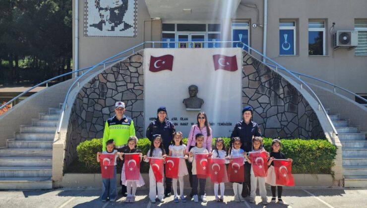 Minik Öğrenciler Jandarmayı Ziyaret Ettiler!