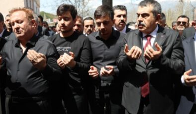 Öğretmen Ayla Kara, öğrencilerini kurtardı!