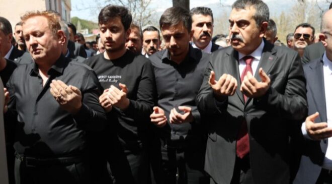 Öğretmen Ayla Kara, öğrencilerini kurtardı!