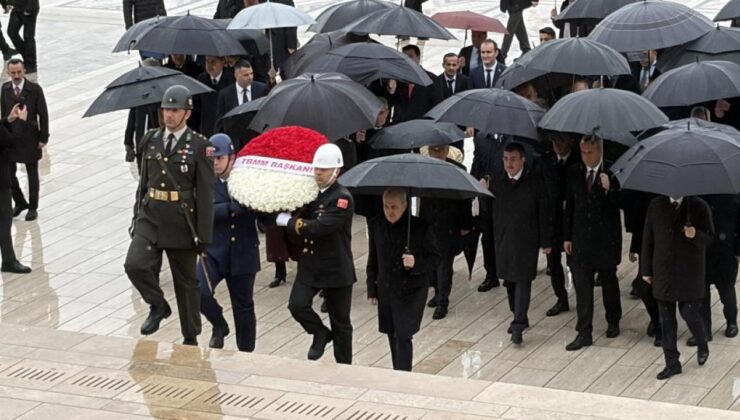 23 Nisan’da TBMM, Anıtkabir’de Saygı Duruşunda
