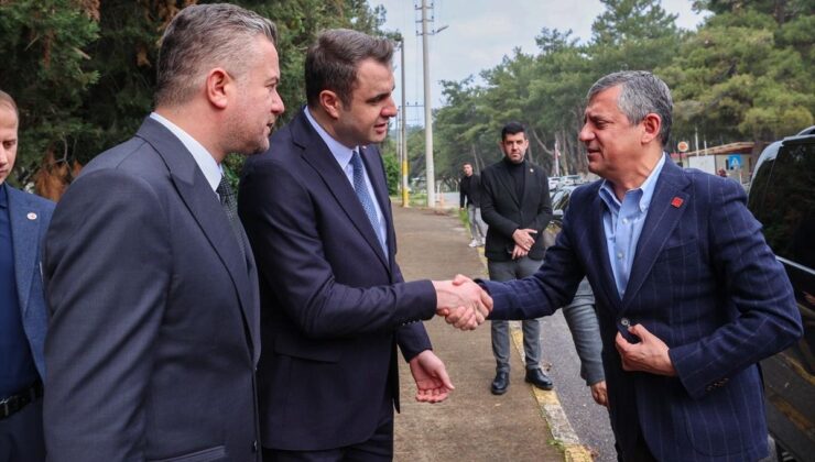 Özgür Özel, Cezaevinde CHP’li İsimlerle Buluştu