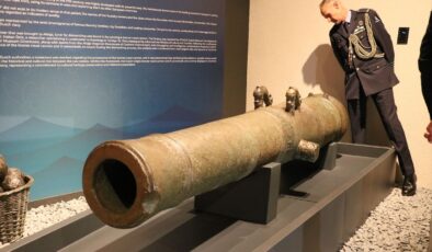 Tarihi Gemi Topu İzmir’de Sergilenmeye Başladı!