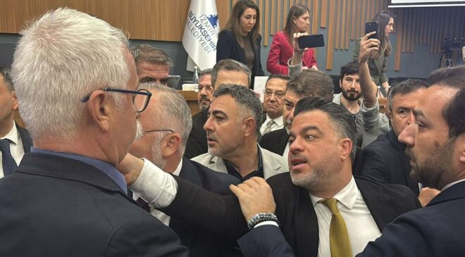 İzmir Meclisinde Tartışmalı Anlar ve Zamlar!