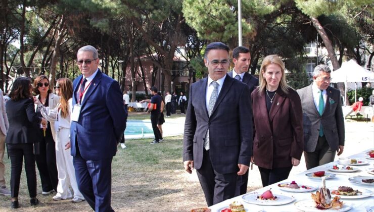 Genç Aşçılar İzmir’de Yeteneklerini Sergiledi