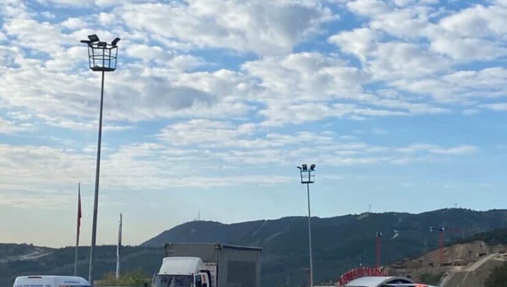 İzmir’de Silahlı Saldırı: Kadın Öldü, Şüpheli Yaralı!