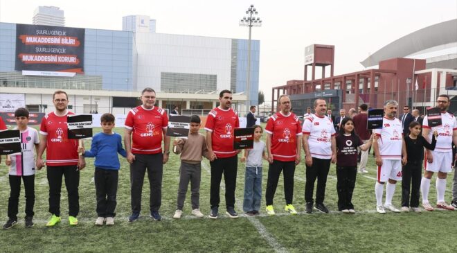 GençLig Futbol Turnuvası Başladı, Birlik Mesajı Verdi!