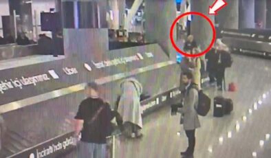 İzmir Havalimanı’nda 1 Kilo 304 Gram Uyuşturucu Yakalandı