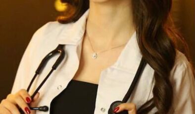 İzmir’de Patoloji Asistanı Trafik Kazasında Hayatını Kaybetti