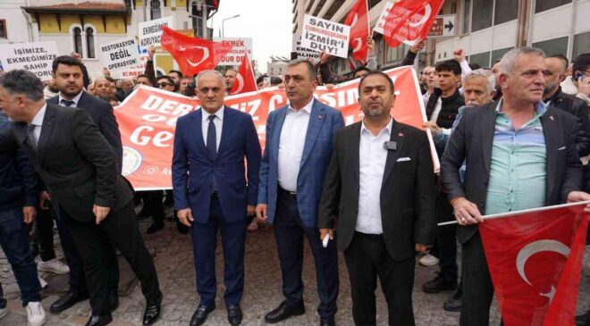 İzmir Kemeraltı’nda Otopark İçin Kepenk Kapatma Eylemi!