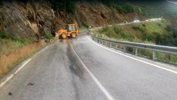 Ödemiş’te Heyelan: Yol Trafiğe Kapandı!