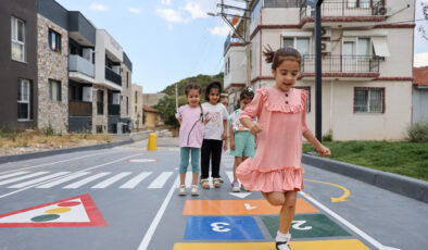 Buca’nın oyun sokakları Türkiye’ye örnek oldu