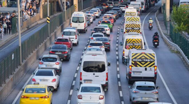 Trafikteki Araç Sayısı Artıyor, Kayıtlar Düşüyor!