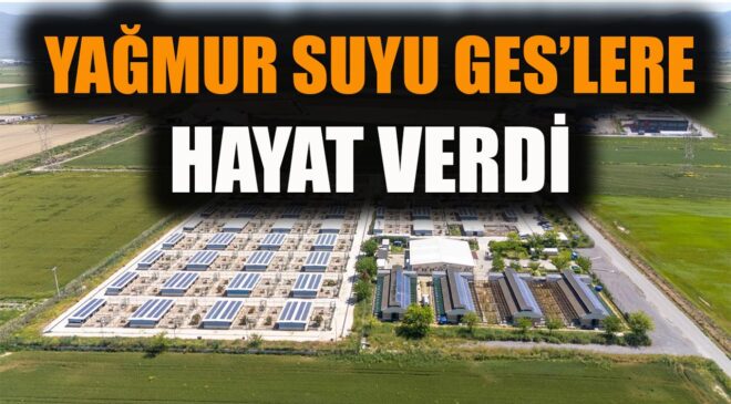 İzmir’de Yağmur Suyu Güneş Panellerini Temizliyor!
